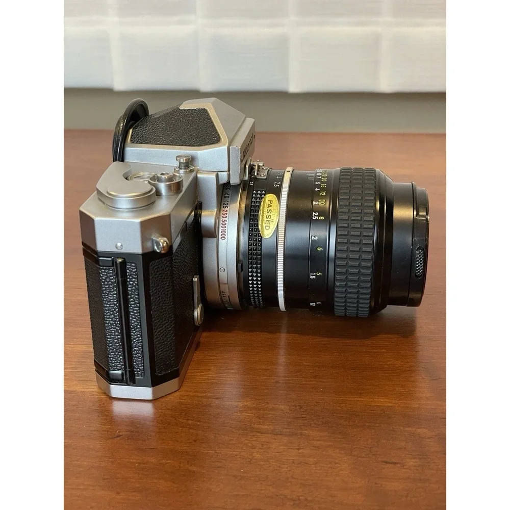Nikkormat‎ FTN Camera + Nikon 105 mm 1:2.5 Lens